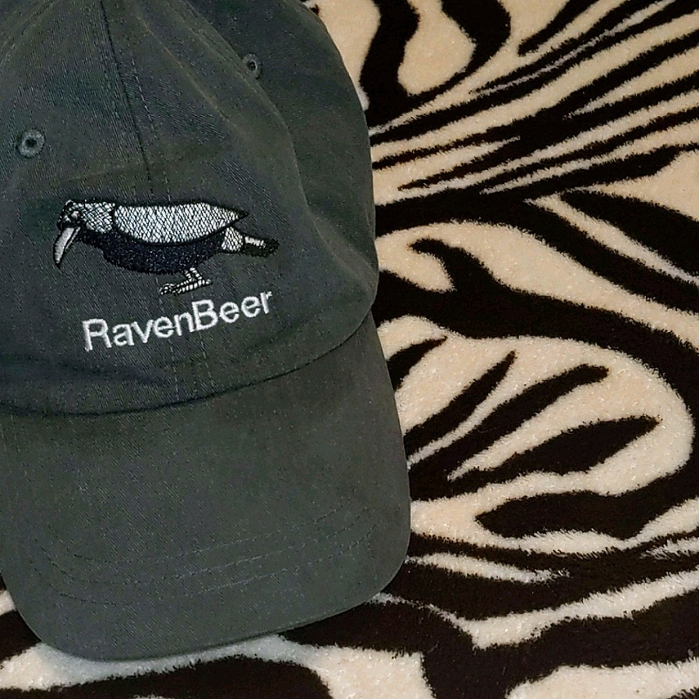 🔥💥RARE, RAVEN BEER HAT, LEATHER STRAP, LIKE 🆕💥
